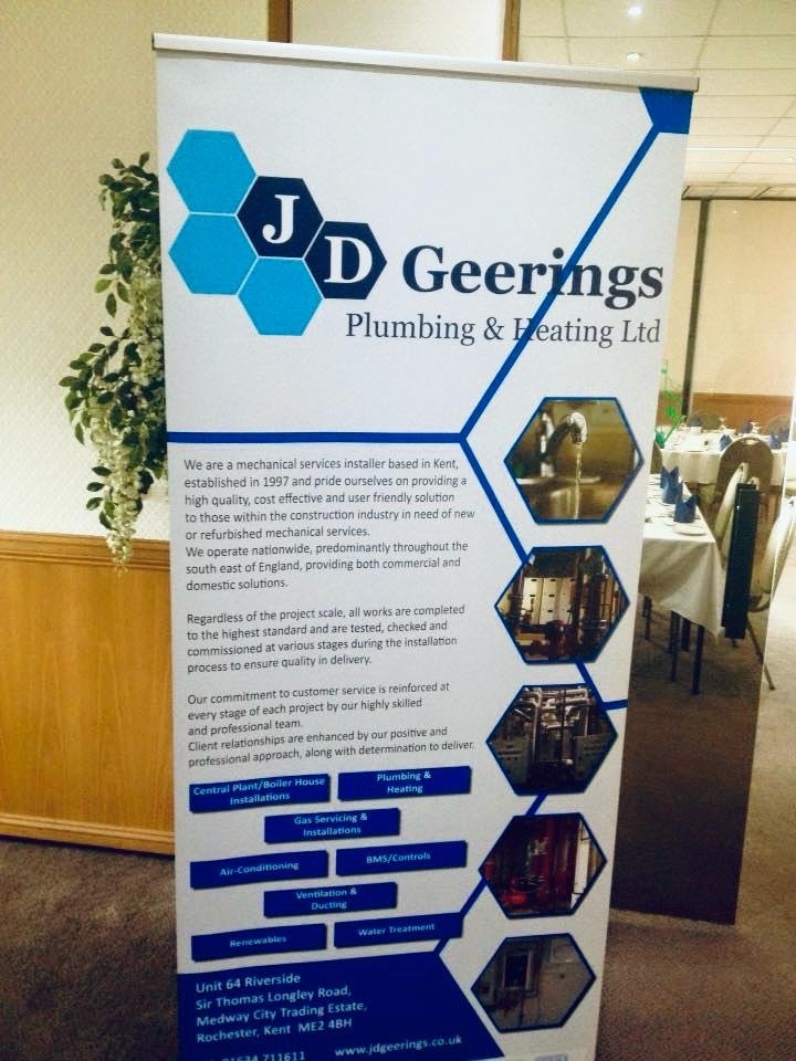 Geerings Raptor Roller Banner